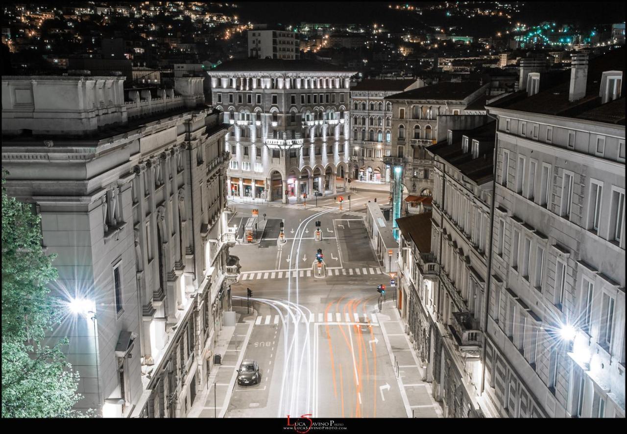 Apartamento La Boutique del Vento - Esclusivo in pieno centro Trieste Exterior foto